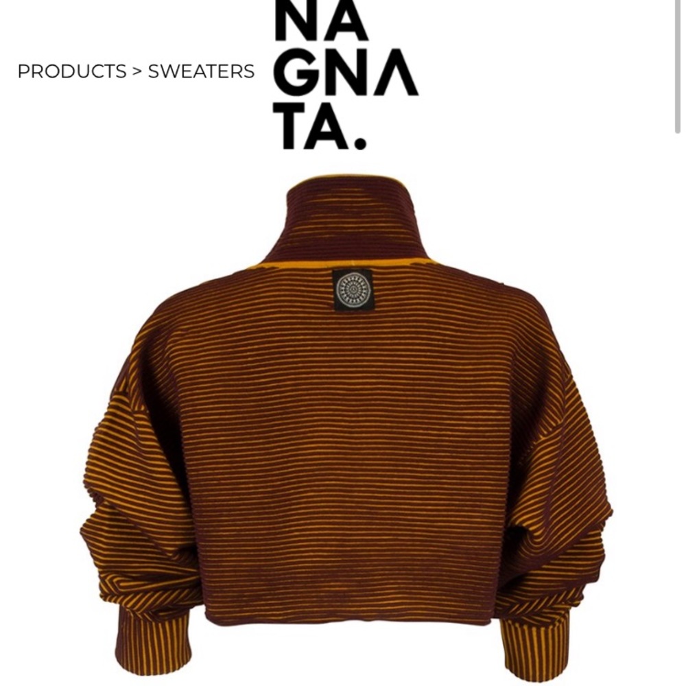 ALL BLACK Nagnata Cropped Sweater